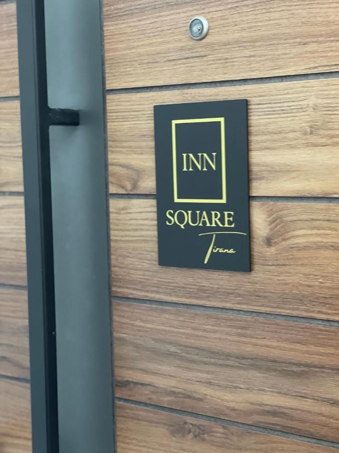 Square Center Apartment *